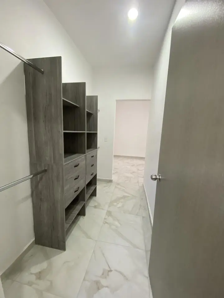 Casa en Aldea Hortus – vestidor