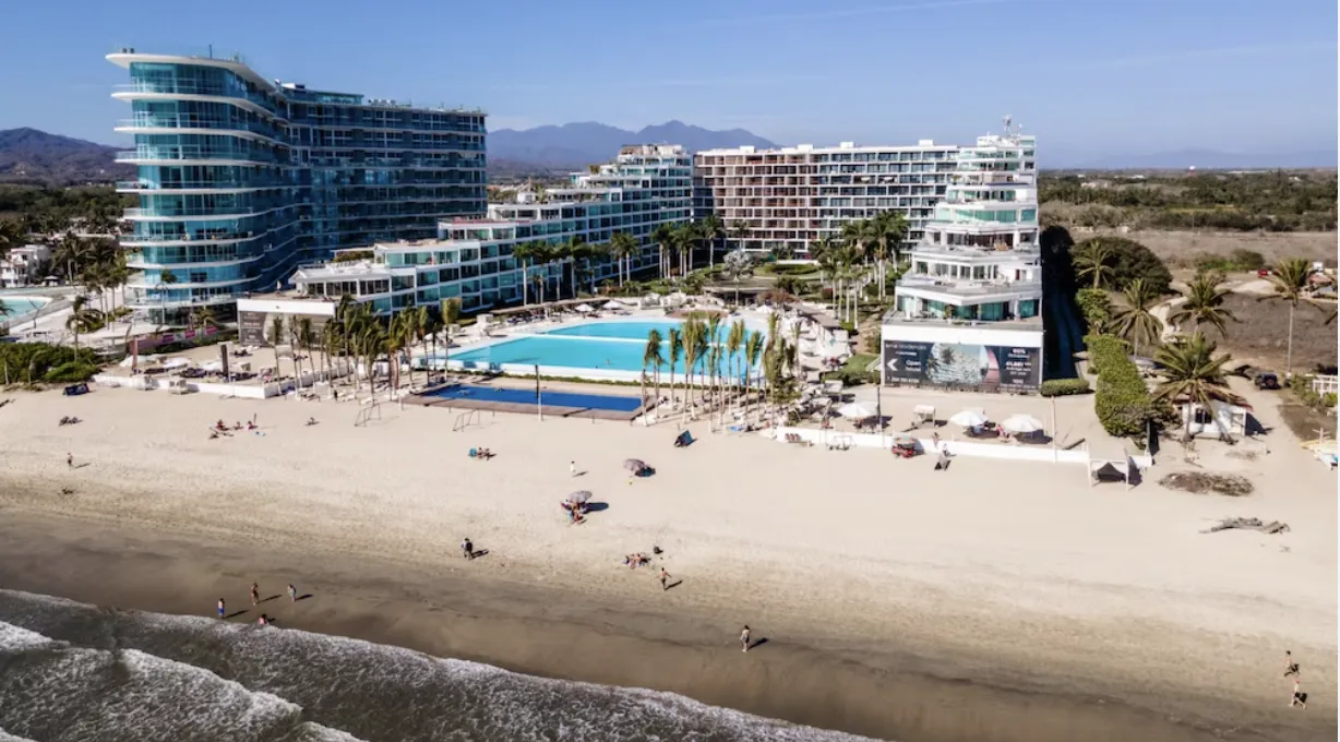 Aria Ocean – vista aérea frente al mar