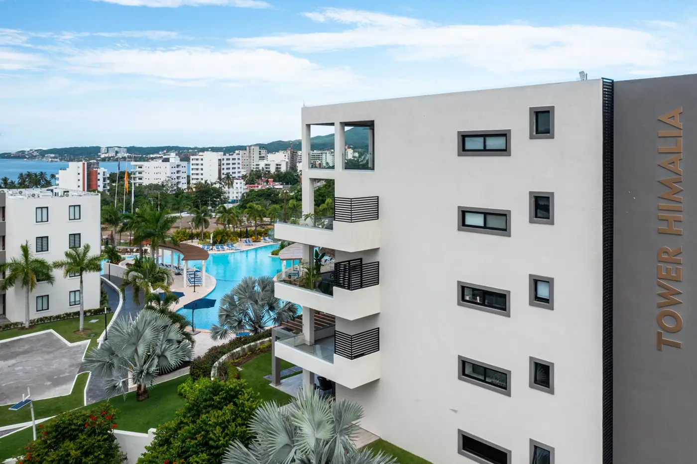 Quadrant Bucerías · Torre Himalia – torre himalia