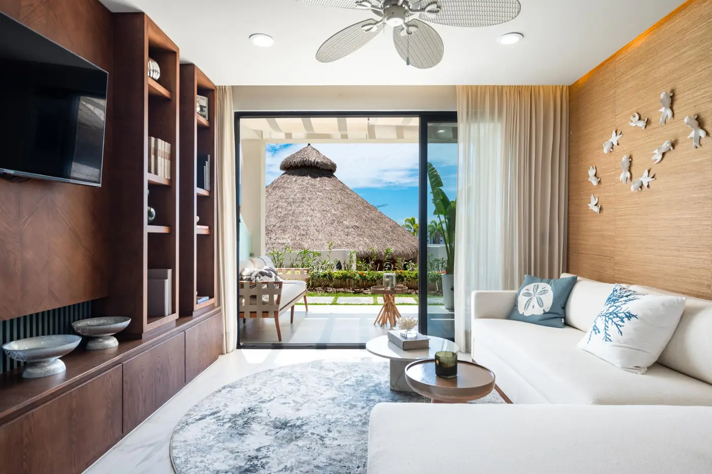 Quadrant Bucerías · Torre Himalia – sala con vista