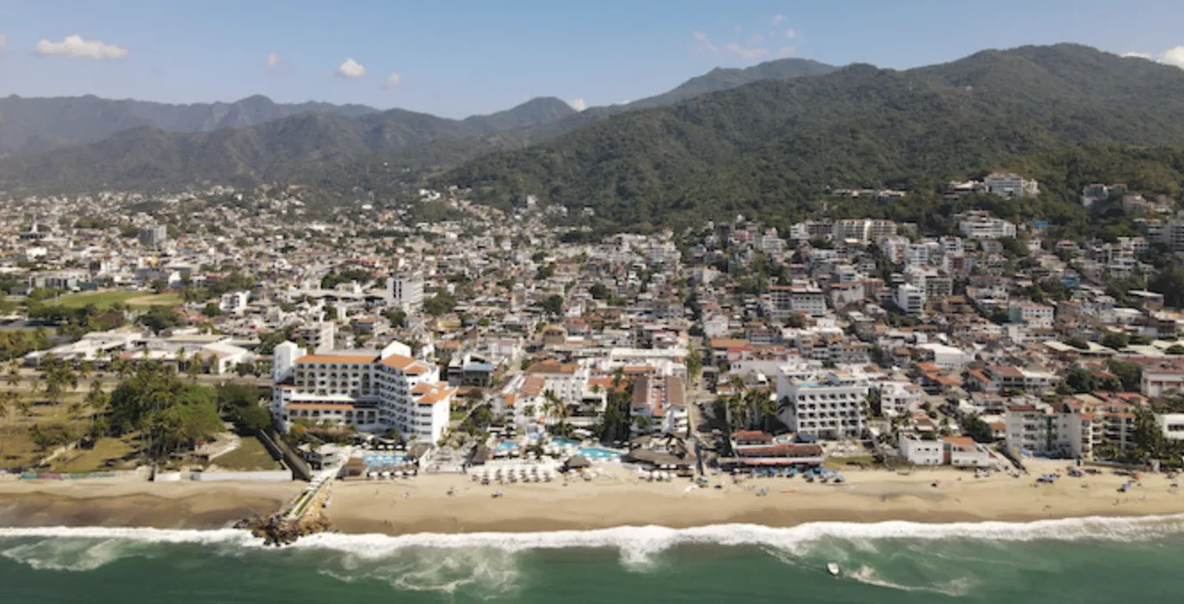 Colonia 5 de Diciembre – Tradición vallartense frente al mar