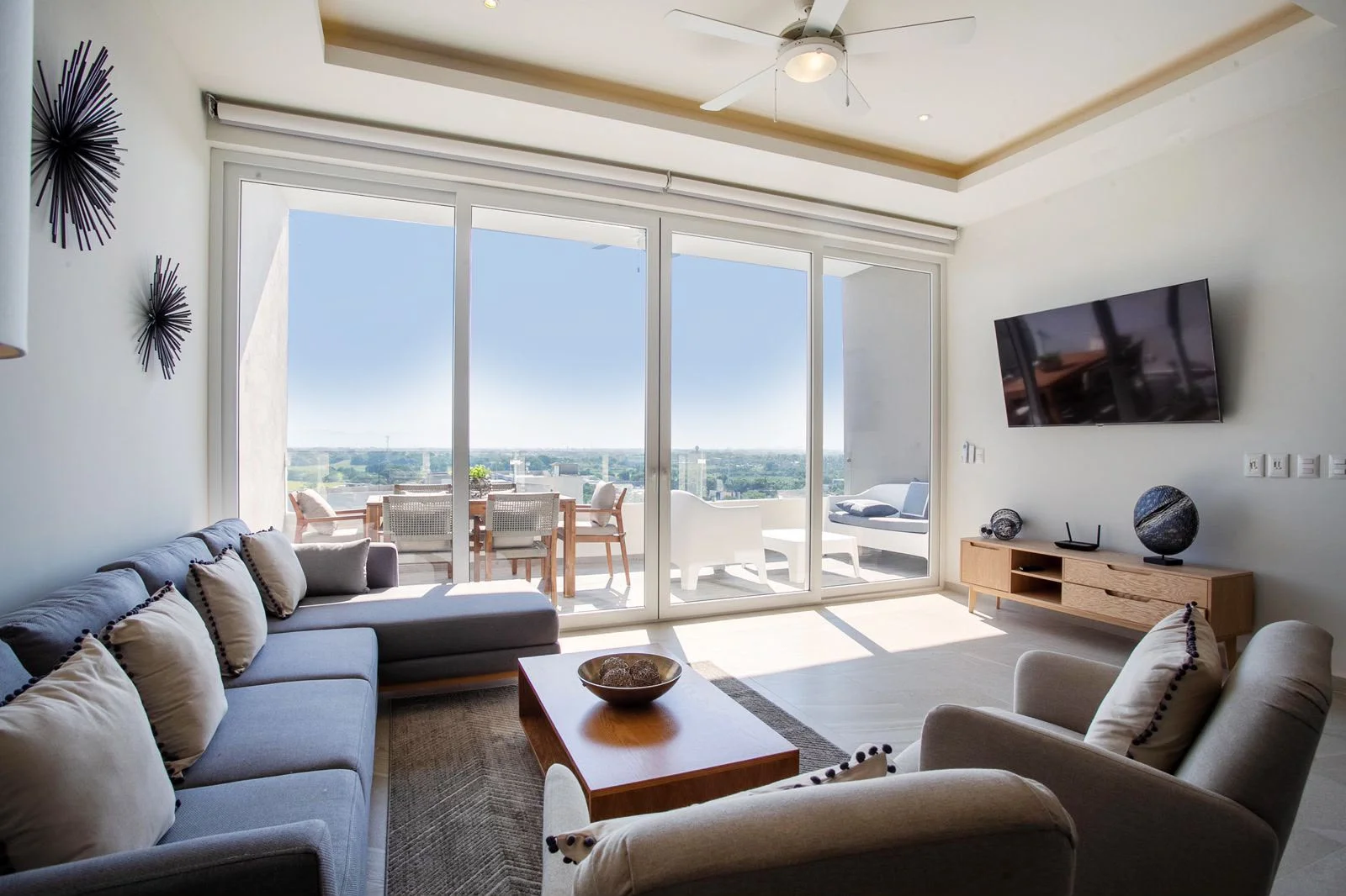 Apartment in Del Villar — photo 1