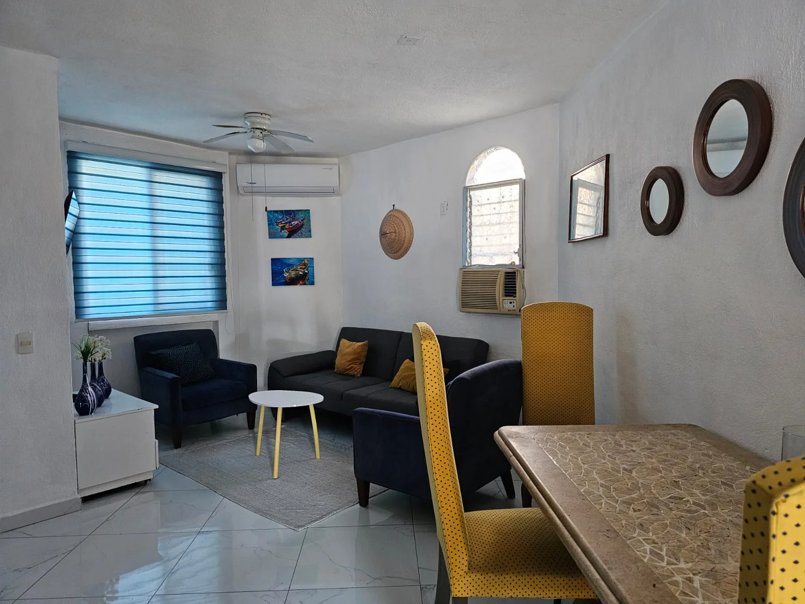 Apartment in Versalles — photo 1