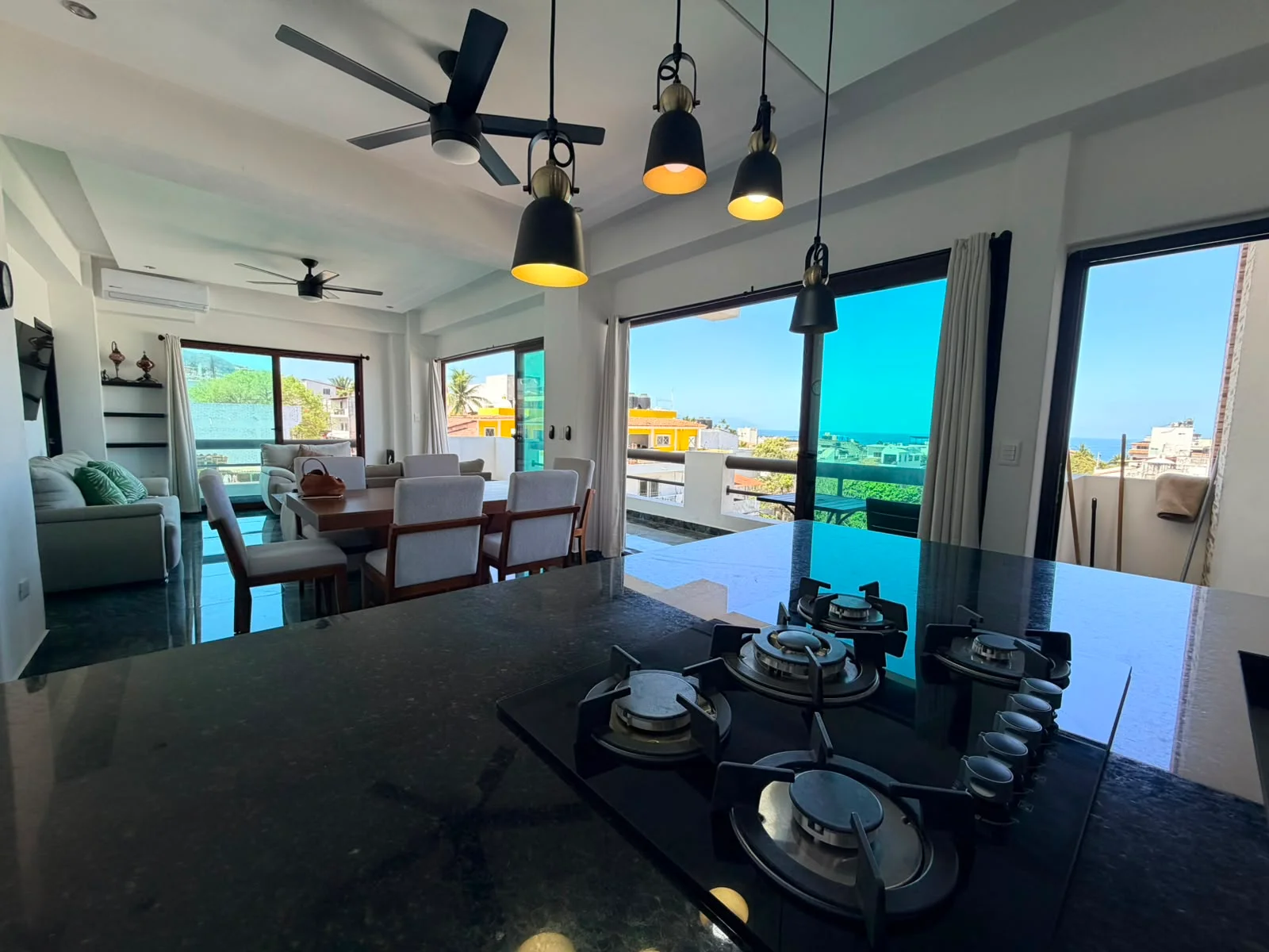 House in Sierra del Mar — photo 1